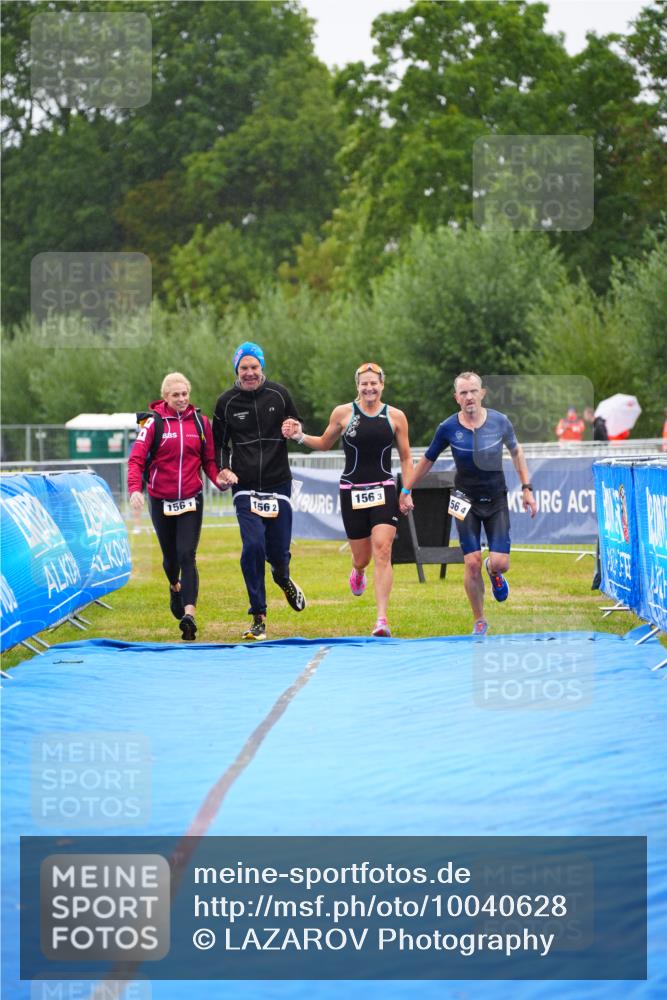 30.08.2026 - Elbe Triathlon Hamburg LAZAROV Photography http://msf.ph/oto/10040628 30.08.2026 16:09:38 Ziel  meine-sportfotos.de