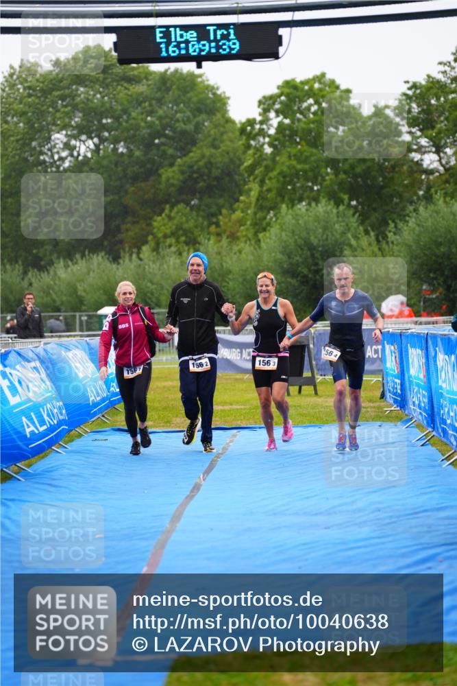 30.08.2026 - Elbe Triathlon Hamburg LAZAROV Photography http://msf.ph/oto/10040638 30.08.2026 16:09:39 Ziel  meine-sportfotos.de
