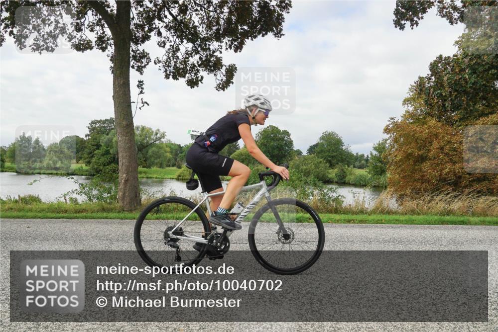 30.08.2026 - Elbe Triathlon Hamburg Michael Burmester http://msf.ph/oto/10040702 30.08.2026 10:56:22 Radfahren 938, 1248, 1294, 1439 meine-sportfotos.de