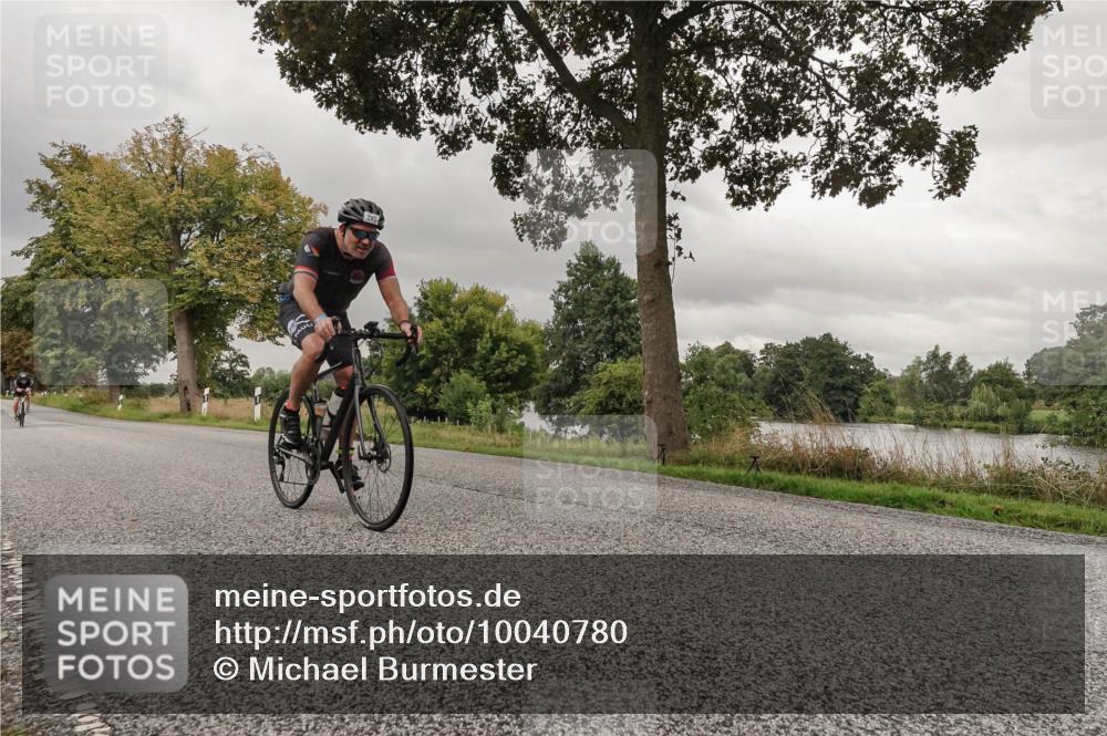 30.08.2026 - Elbe Triathlon Hamburg Michael Burmester http://msf.ph/oto/10040780 30.08.2026 09:00:54 Radfahren 297, 343, 384 meine-sportfotos.de