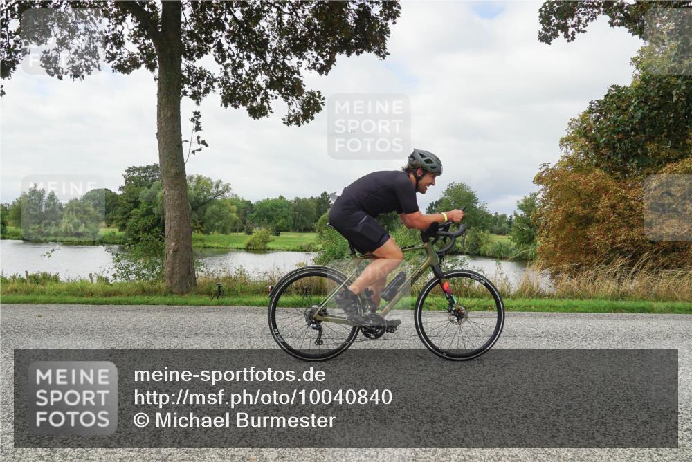 30.08.2026 - Elbe Triathlon Hamburg Michael Burmester http://msf.ph/oto/10040840 30.08.2026 10:57:50 Radfahren 1078, 1170 meine-sportfotos.de