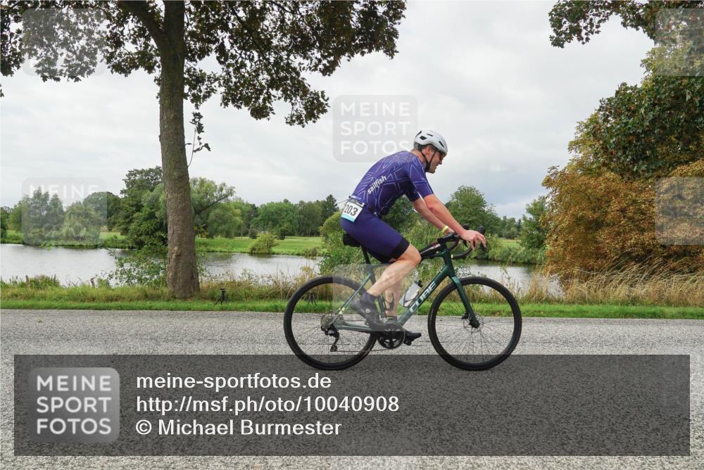 30.08.2026 - Elbe Triathlon Hamburg Michael Burmester http://msf.ph/oto/10040908 30.08.2026 10:59:09 Radfahren 1137, 1203, 1290, 1301, 1384 meine-sportfotos.de