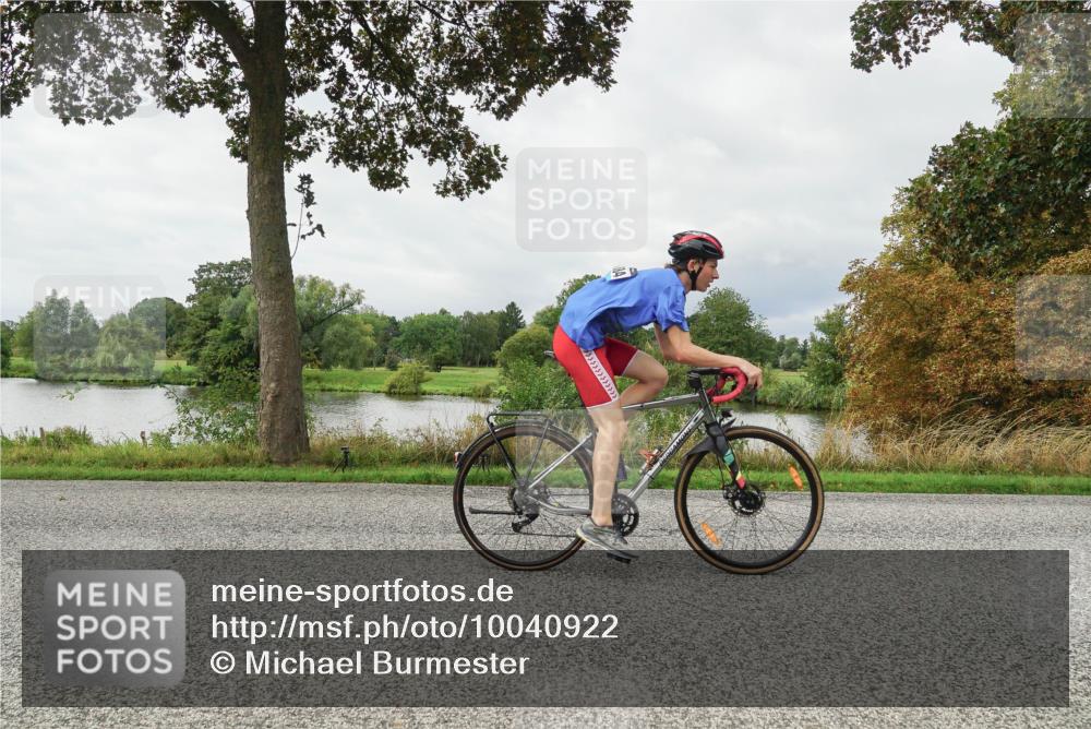 30.08.2026 - Elbe Triathlon Hamburg Michael Burmester http://msf.ph/oto/10040922 30.08.2026 10:59:16 Radfahren 1137, 1217, 1290, 1384 meine-sportfotos.de