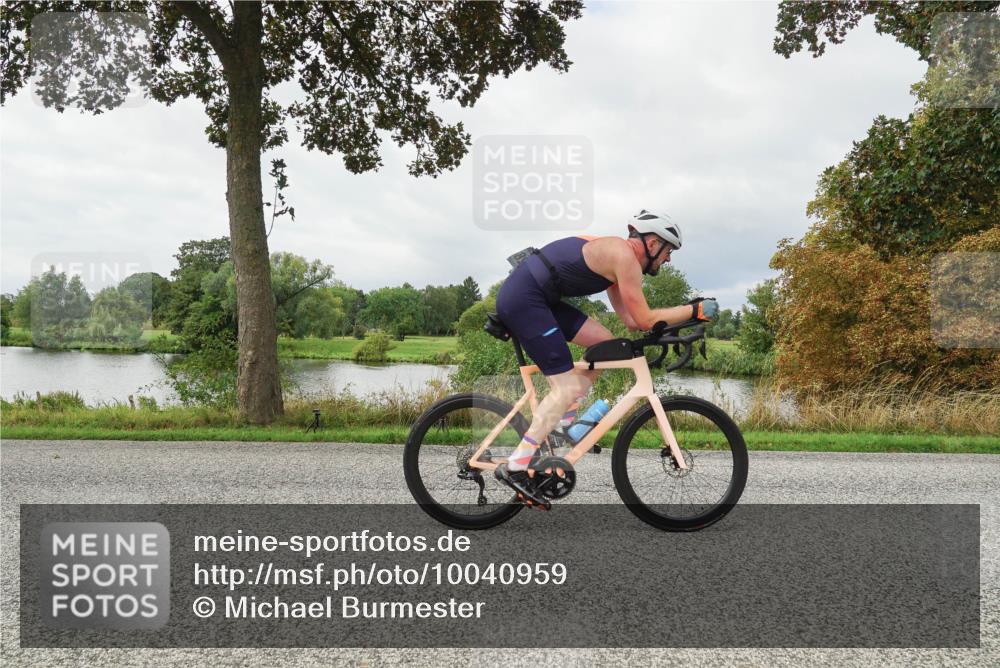 30.08.2026 - Elbe Triathlon Hamburg Michael Burmester http://msf.ph/oto/10040959 30.08.2026 10:59:49 Radfahren 1034, 1090, 1159, 1184, 1228, 1331, 1449 meine-sportfotos.de