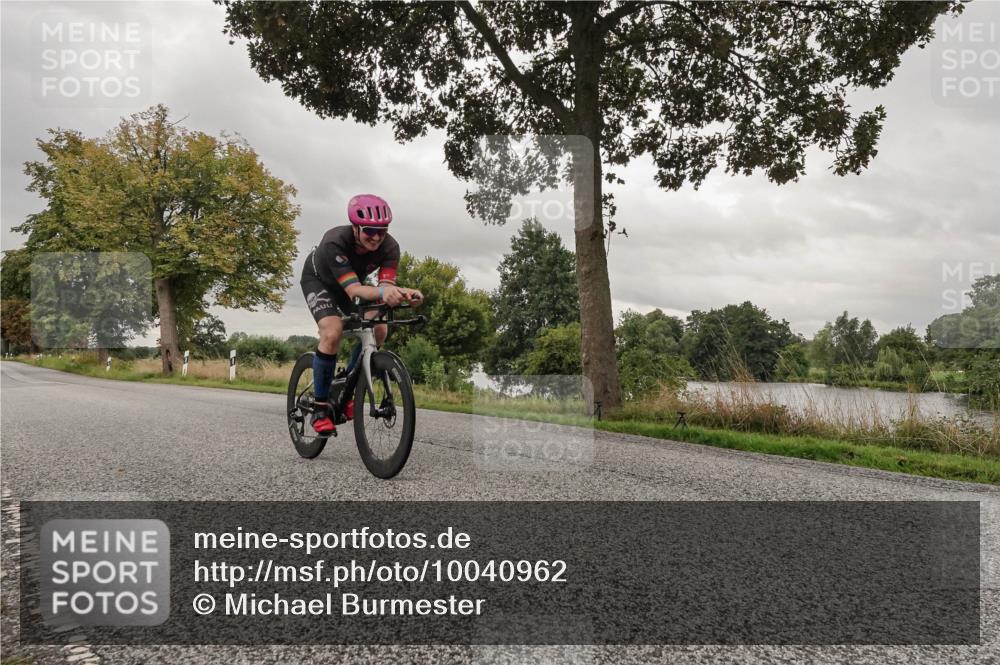 30.08.2026 - Elbe Triathlon Hamburg Michael Burmester http://msf.ph/oto/10040962 30.08.2026 09:02:02 Radfahren 281, 319 meine-sportfotos.de