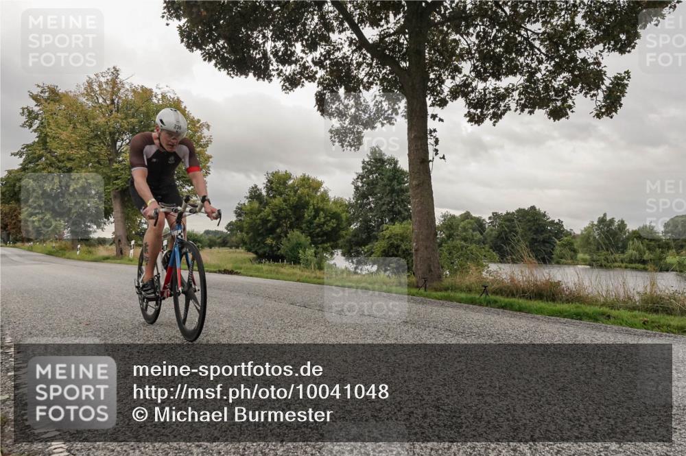 30.08.2026 - Elbe Triathlon Hamburg Michael Burmester http://msf.ph/oto/10041048 30.08.2026 09:02:47 Radfahren 220, 225, 226, 236 meine-sportfotos.de
