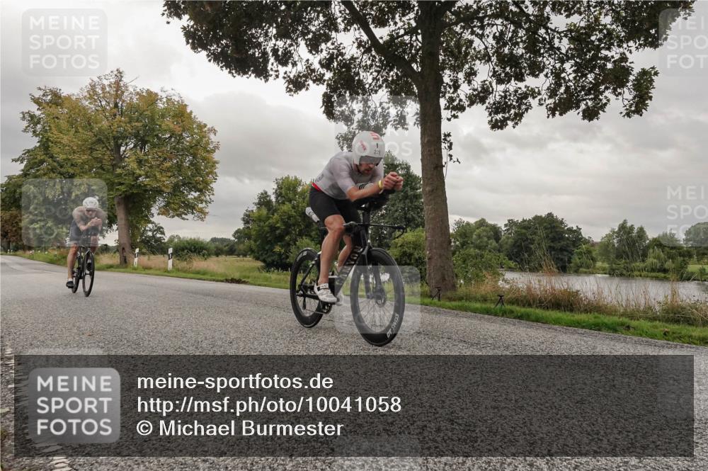 30.08.2026 - Elbe Triathlon Hamburg Michael Burmester http://msf.ph/oto/10041058 30.08.2026 09:02:54 Radfahren 220, 226, 259 meine-sportfotos.de