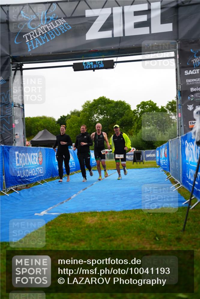 30.08.2026 - Elbe Triathlon Hamburg LAZAROV Photography http://msf.ph/oto/10041193 30.08.2026 16:18:30 Ziel  meine-sportfotos.de