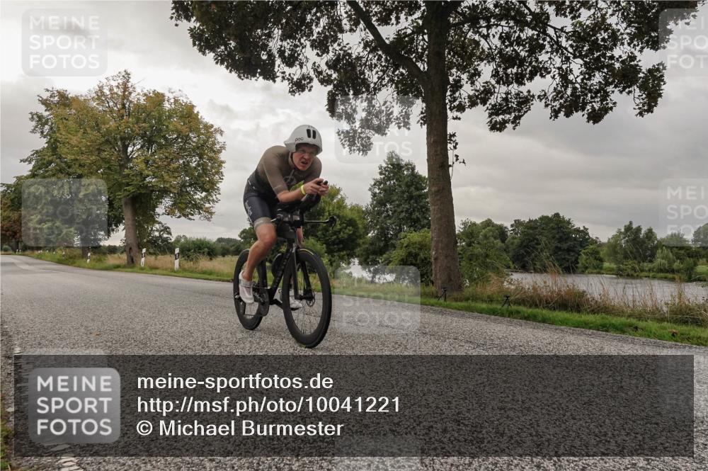 30.08.2026 - Elbe Triathlon Hamburg Michael Burmester http://msf.ph/oto/10041221 30.08.2026 09:04:33 Radfahren 217 meine-sportfotos.de