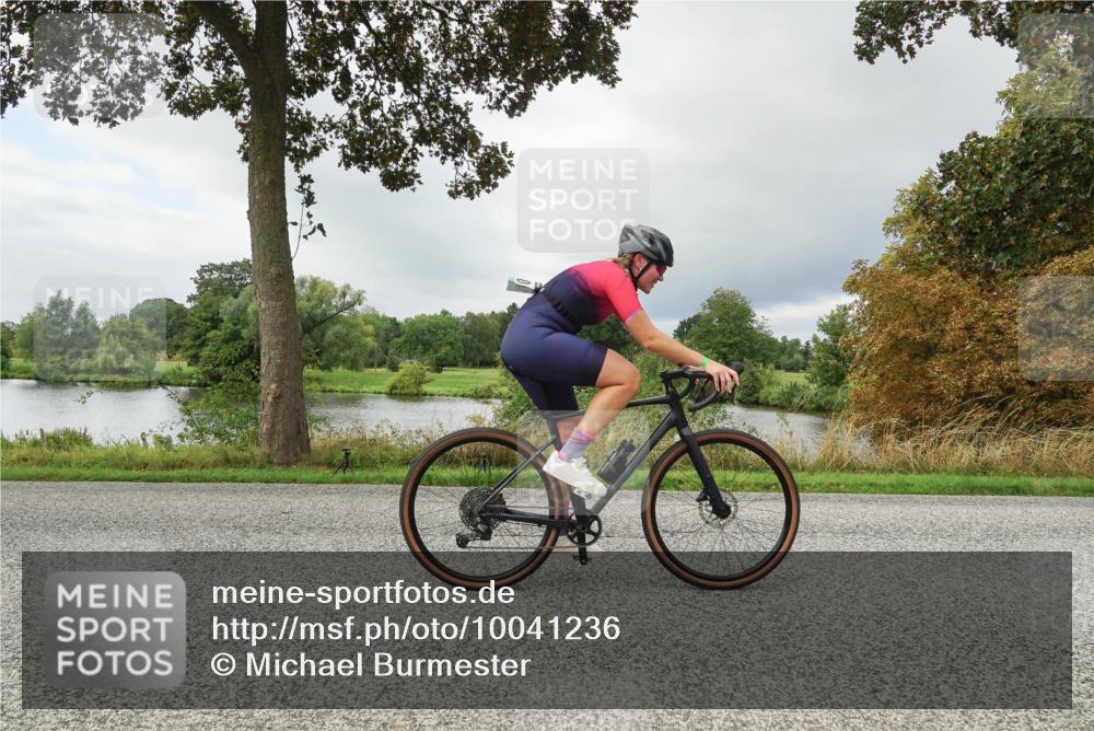 30.08.2026 - Elbe Triathlon Hamburg Michael Burmester http://msf.ph/oto/10041236 30.08.2026 11:03:09 Radfahren 1400 meine-sportfotos.de