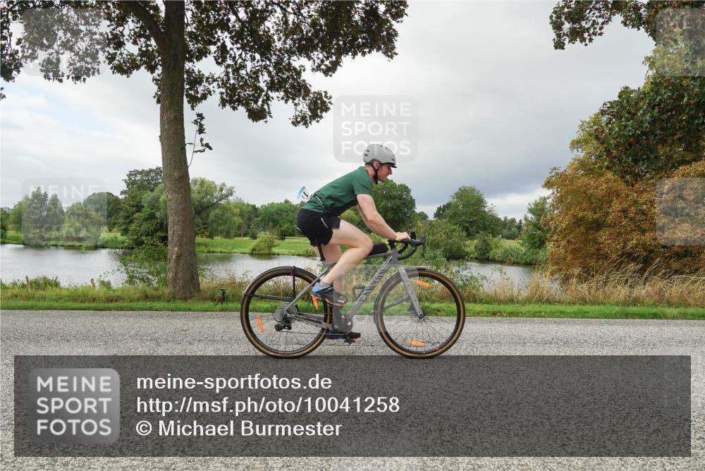 30.08.2026 - Elbe Triathlon Hamburg Michael Burmester http://msf.ph/oto/10041258 30.08.2026 11:03:30 Radfahren 1141, 1462 meine-sportfotos.de