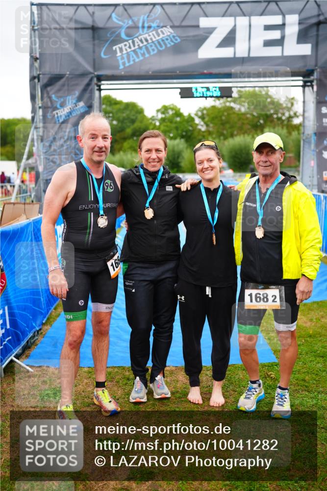 30.08.2026 - Elbe Triathlon Hamburg LAZAROV Photography http://msf.ph/oto/10041282 30.08.2026 16:19:02 Ziel  meine-sportfotos.de