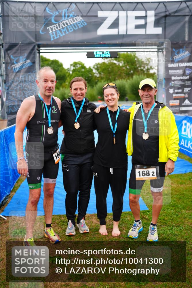 30.08.2026 - Elbe Triathlon Hamburg LAZAROV Photography http://msf.ph/oto/10041300 30.08.2026 16:19:04 Ziel  meine-sportfotos.de