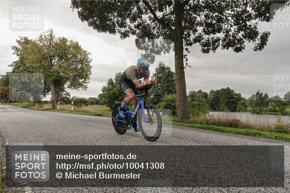 30.08.2026 - Elbe Triathlon Hamburg Michael Burmester http://msf.ph/oto/10041308 30.08.2026 09:05:24 Radfahren 218 meine-sportfotos.de