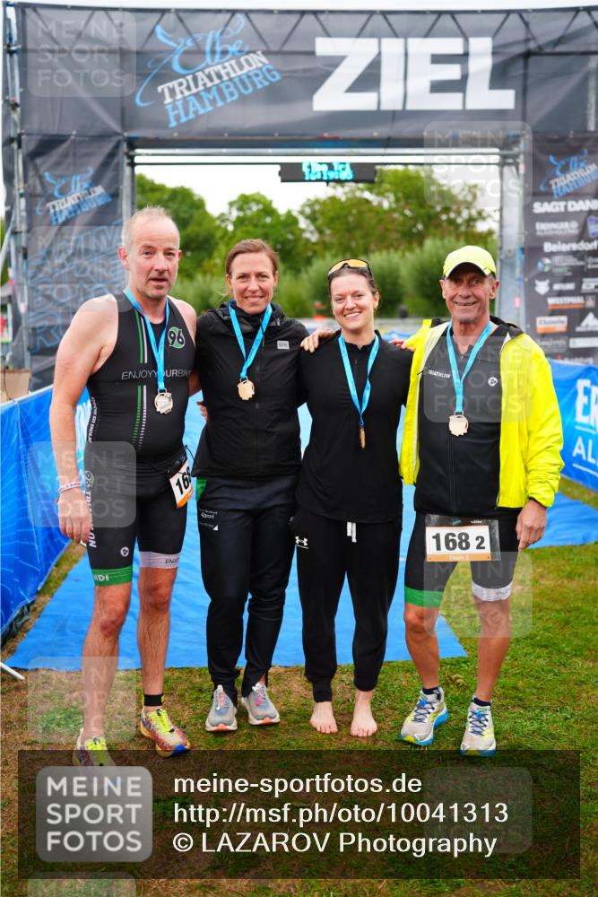30.08.2026 - Elbe Triathlon Hamburg LAZAROV Photography http://msf.ph/oto/10041313 30.08.2026 16:19:04 Ziel  meine-sportfotos.de