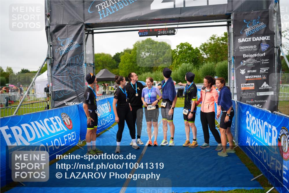30.08.2026 - Elbe Triathlon Hamburg LAZAROV Photography http://msf.ph/oto/10041319 30.08.2026 16:20:29 Ziel  meine-sportfotos.de
