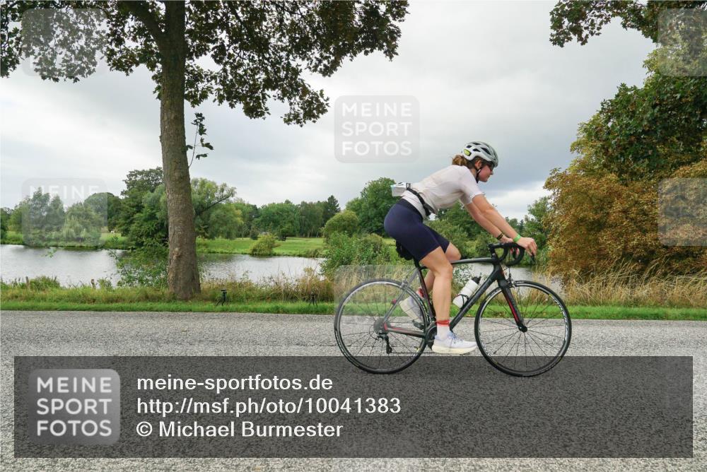 30.08.2026 - Elbe Triathlon Hamburg Michael Burmester http://msf.ph/oto/10041383 30.08.2026 11:05:11 Radfahren 923, 1123, 1401, 1419 meine-sportfotos.de