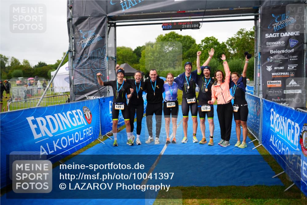 30.08.2026 - Elbe Triathlon Hamburg LAZAROV Photography http://msf.ph/oto/10041397 30.08.2026 16:20:41 Ziel  meine-sportfotos.de