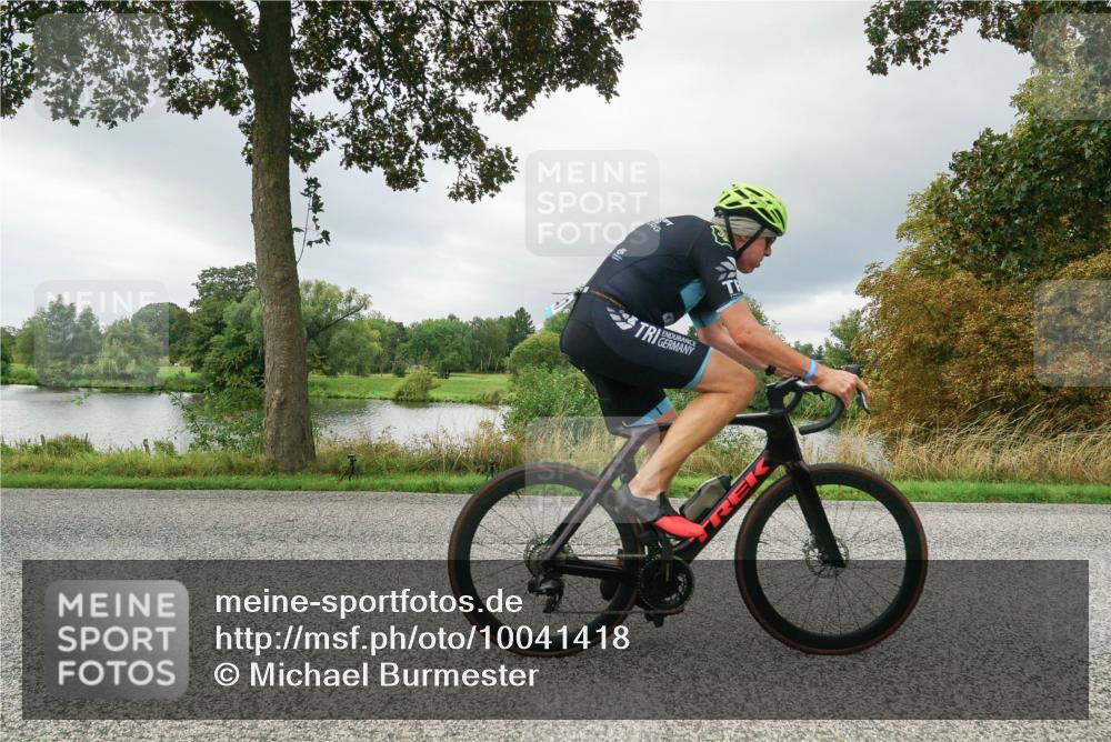30.08.2026 - Elbe Triathlon Hamburg Michael Burmester http://msf.ph/oto/10041418 30.08.2026 11:05:45 Radfahren 894, 1177, 1307, 1347, 1451 meine-sportfotos.de