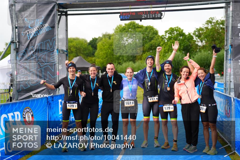 30.08.2026 - Elbe Triathlon Hamburg LAZAROV Photography http://msf.ph/oto/10041440 30.08.2026 16:20:44 Ziel  meine-sportfotos.de
