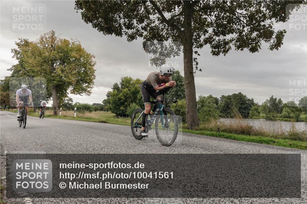 30.08.2026 - Elbe Triathlon Hamburg Michael Burmester http://msf.ph/oto/10041561 30.08.2026 09:08:02 Radfahren 188, 216, 372, 458 meine-sportfotos.de
