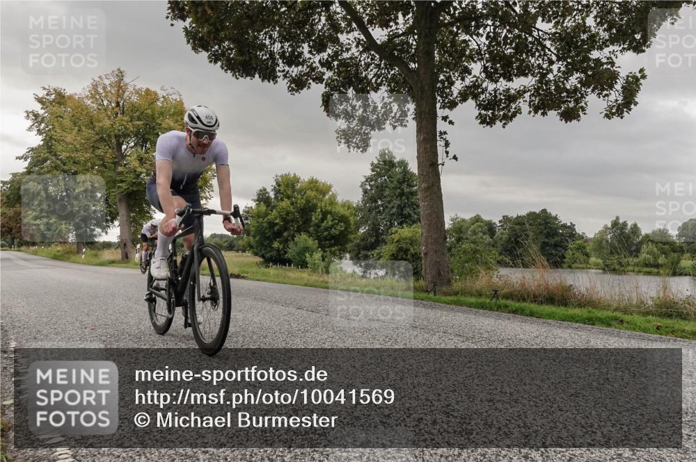 30.08.2026 - Elbe Triathlon Hamburg Michael Burmester http://msf.ph/oto/10041569 30.08.2026 09:08:03 Radfahren 188, 216, 372, 398, 458 meine-sportfotos.de