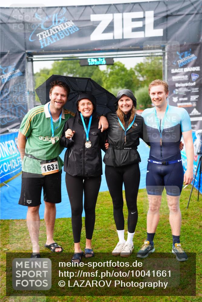 30.08.2026 - Elbe Triathlon Hamburg LAZAROV Photography http://msf.ph/oto/10041661 30.08.2026 16:23:35 Ziel  meine-sportfotos.de