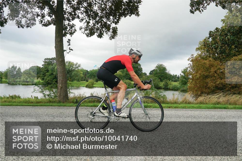 30.08.2026 - Elbe Triathlon Hamburg Michael Burmester http://msf.ph/oto/10041740 30.08.2026 11:09:21 Radfahren 1299, 1353, 1422, 1441 meine-sportfotos.de