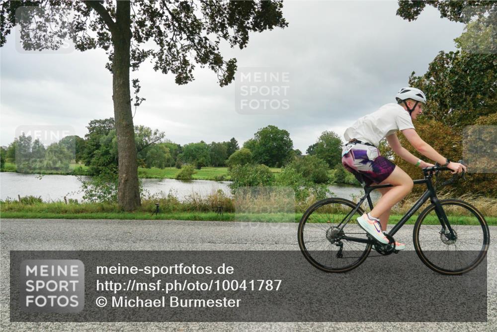 30.08.2026 - Elbe Triathlon Hamburg Michael Burmester http://msf.ph/oto/10041787 30.08.2026 11:09:52 Radfahren 1265, 1338, 1345, 1382 meine-sportfotos.de