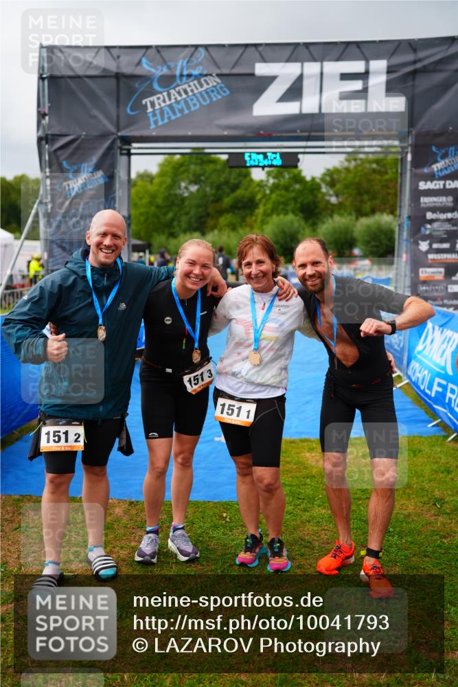 30.08.2026 - Elbe Triathlon Hamburg LAZAROV Photography http://msf.ph/oto/10041793 30.08.2026 16:24:40 Ziel  meine-sportfotos.de