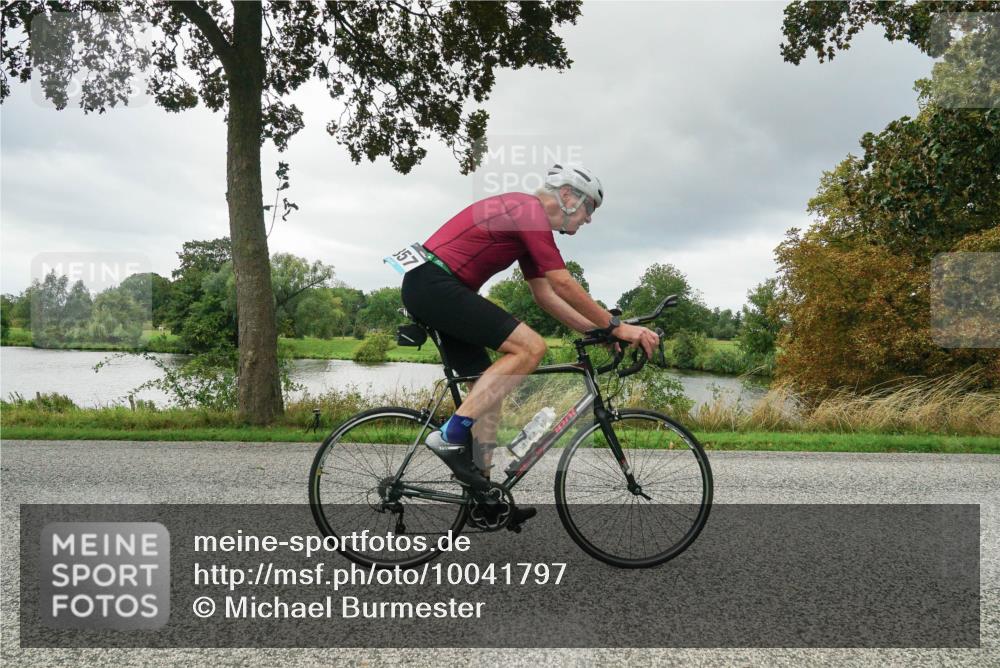 30.08.2026 - Elbe Triathlon Hamburg Michael Burmester http://msf.ph/oto/10041797 30.08.2026 11:10:04 Radfahren 1296, 1324, 1357 meine-sportfotos.de