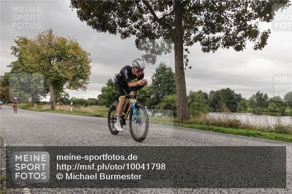 30.08.2026 - Elbe Triathlon Hamburg Michael Burmester http://msf.ph/oto/10041798 30.08.2026 09:10:11 Radfahren 182, 301, 399, 428, 1895 meine-sportfotos.de