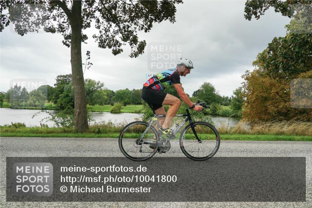 30.08.2026 - Elbe Triathlon Hamburg Michael Burmester http://msf.ph/oto/10041800 30.08.2026 11:10:05 Radfahren 1296, 1324, 1357 meine-sportfotos.de