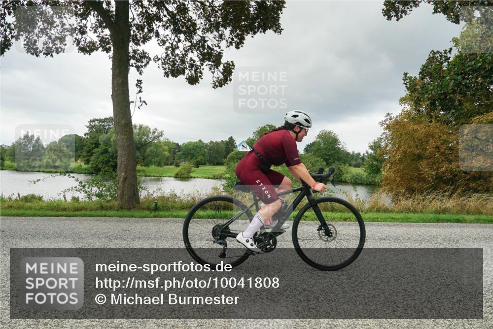30.08.2026 - Elbe Triathlon Hamburg Michael Burmester http://msf.ph/oto/10041808 30.08.2026 11:10:14 Radfahren 1239, 1481 meine-sportfotos.de