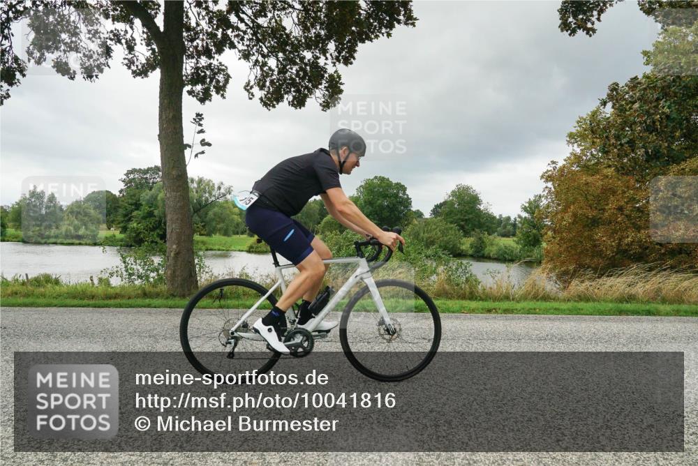 30.08.2026 - Elbe Triathlon Hamburg Michael Burmester http://msf.ph/oto/10041816 30.08.2026 11:10:22 Radfahren 1145, 1239 meine-sportfotos.de