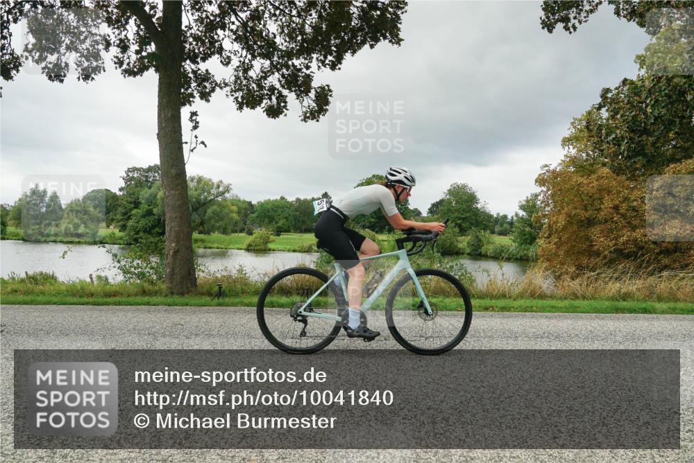 30.08.2026 - Elbe Triathlon Hamburg Michael Burmester http://msf.ph/oto/10041840 30.08.2026 11:10:56 Radfahren 1174, 1518, 1518 meine-sportfotos.de