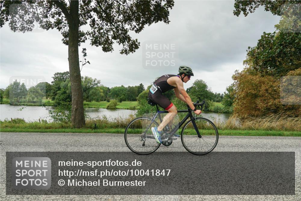 30.08.2026 - Elbe Triathlon Hamburg Michael Burmester http://msf.ph/oto/10041847 30.08.2026 11:11:04 Radfahren 1439 meine-sportfotos.de