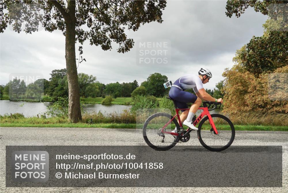 30.08.2026 - Elbe Triathlon Hamburg Michael Burmester http://msf.ph/oto/10041858 30.08.2026 11:11:40 Radfahren 1282, 1385 meine-sportfotos.de