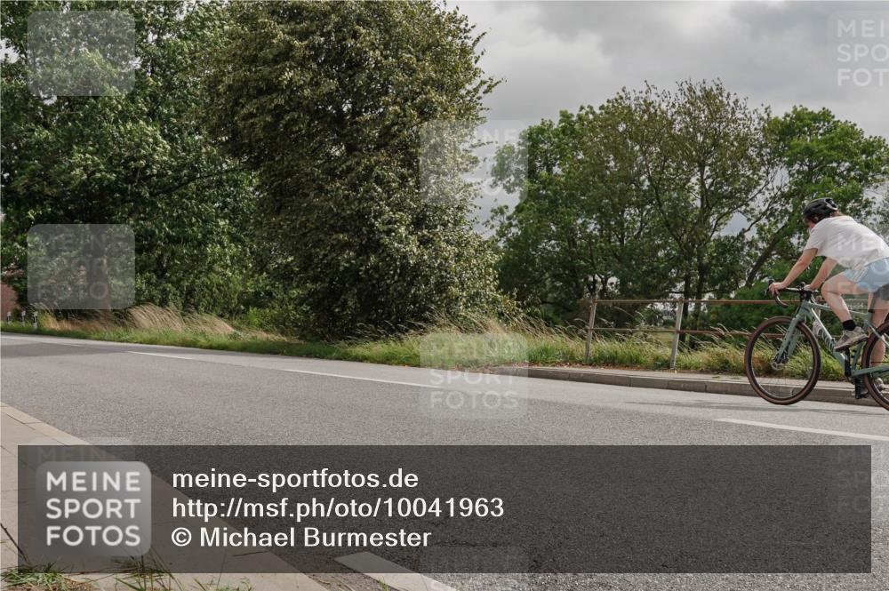 30.08.2026 - Elbe Triathlon Hamburg Michael Burmester http://msf.ph/oto/10041963 30.08.2026 14:32:42 Radfahren  meine-sportfotos.de