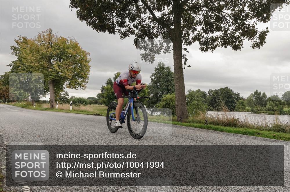 30.08.2026 - Elbe Triathlon Hamburg Michael Burmester http://msf.ph/oto/10041994 30.08.2026 09:11:15 Radfahren 349, 357 meine-sportfotos.de