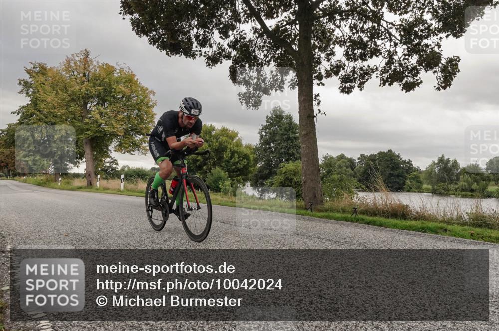 30.08.2026 - Elbe Triathlon Hamburg Michael Burmester http://msf.ph/oto/10042024 30.08.2026 09:11:28 Radfahren 230, 255 meine-sportfotos.de
