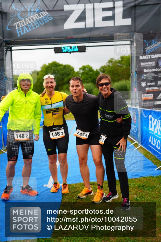 30.08.2026 - Elbe Triathlon Hamburg LAZAROV Photography http://msf.ph/oto/10042055 30.08.2026 16:26:09 Ziel  meine-sportfotos.de