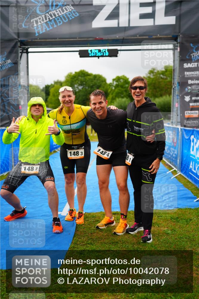 30.08.2026 - Elbe Triathlon Hamburg LAZAROV Photography http://msf.ph/oto/10042078 30.08.2026 16:26:10 Ziel  meine-sportfotos.de