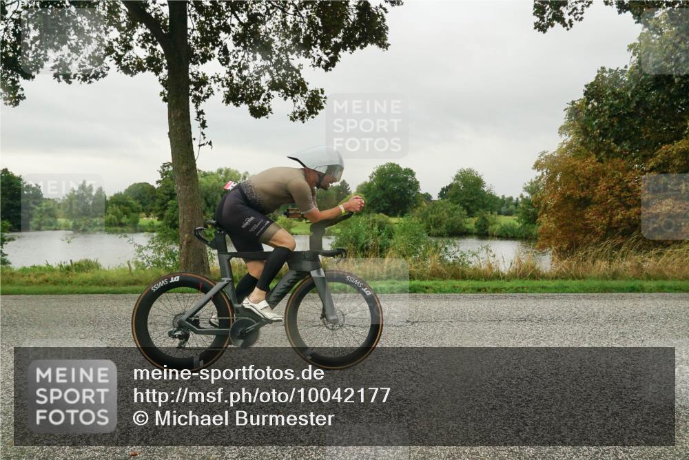 30.08.2026 - Elbe Triathlon Hamburg Michael Burmester http://msf.ph/oto/10042177 30.08.2026 08:43:43 Radfahren 221 meine-sportfotos.de