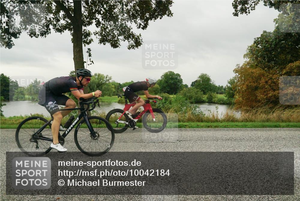 30.08.2026 - Elbe Triathlon Hamburg Michael Burmester http://msf.ph/oto/10042184 30.08.2026 08:44:09 Radfahren 227, 230 meine-sportfotos.de