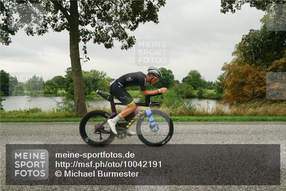 30.08.2026 - Elbe Triathlon Hamburg Michael Burmester http://msf.ph/oto/10042191 30.08.2026 08:44:24 Radfahren 182, 210 meine-sportfotos.de