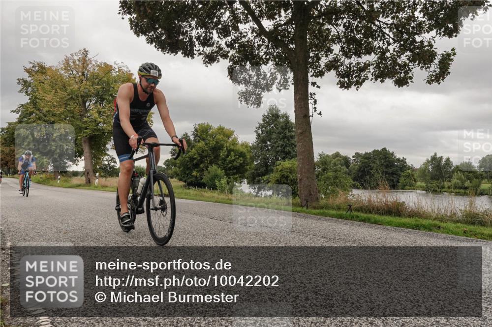 30.08.2026 - Elbe Triathlon Hamburg Michael Burmester http://msf.ph/oto/10042202 30.08.2026 09:12:42 Radfahren 202, 288, 341, 481, 595 meine-sportfotos.de