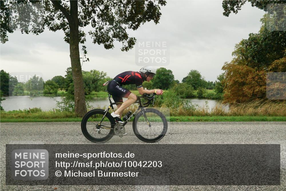30.08.2026 - Elbe Triathlon Hamburg Michael Burmester http://msf.ph/oto/10042203 30.08.2026 08:44:40 Radfahren 191, 232, 240 meine-sportfotos.de