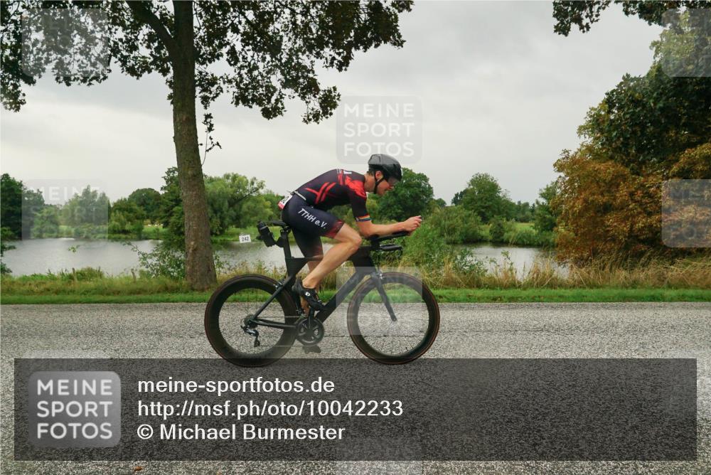 30.08.2026 - Elbe Triathlon Hamburg Michael Burmester http://msf.ph/oto/10042233 30.08.2026 08:45:27 Radfahren 222, 242 meine-sportfotos.de