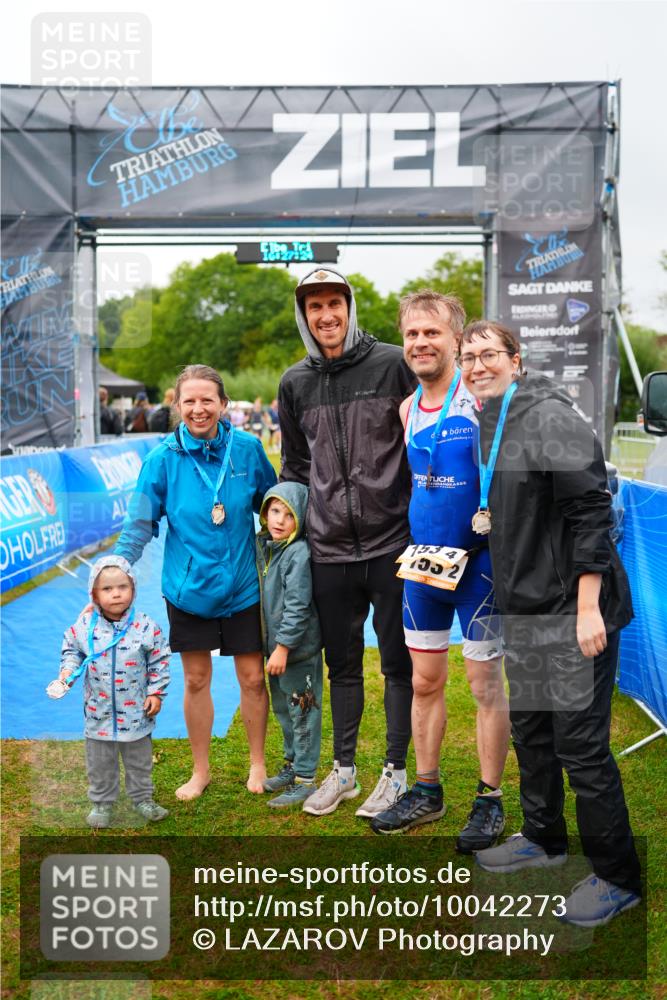 30.08.2026 - Elbe Triathlon Hamburg LAZAROV Photography http://msf.ph/oto/10042273 30.08.2026 16:27:24 Ziel  meine-sportfotos.de
